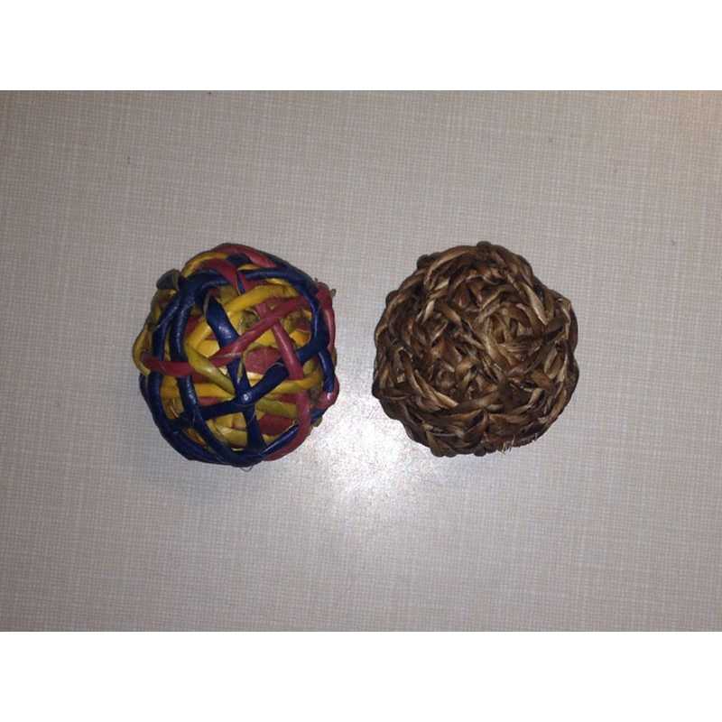 String ball foot toy